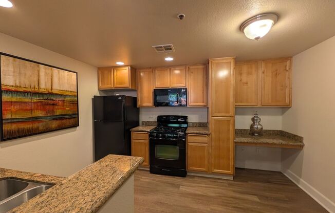 1 bed, 1 bath, 751 sqft, $2,100