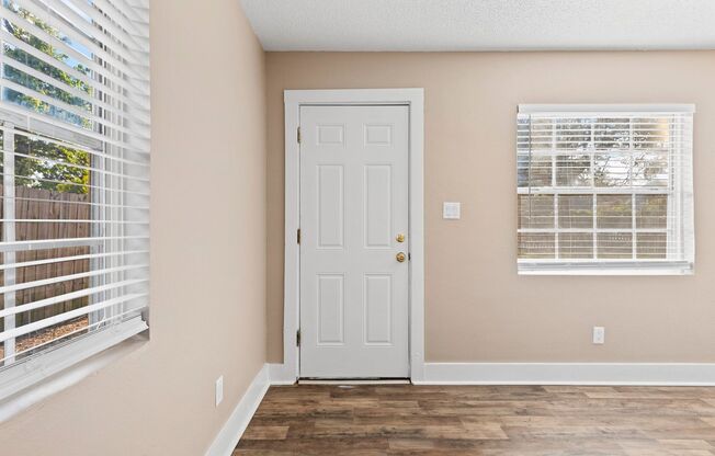 1 Bedroom Cottage in Fort Walton Beach!