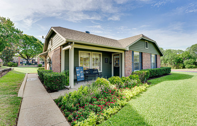 Leasing office exterior  at Arbors Of Cleburne, Cleburne