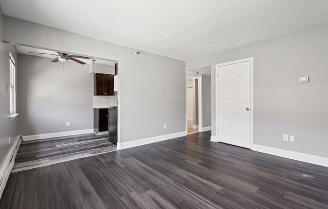 1 bed, 1 bath, 700 sqft, $1,350, Unit G2