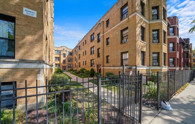 1 bed, 1 bath, 528 sqft, $1,795, Unit 2653-2E