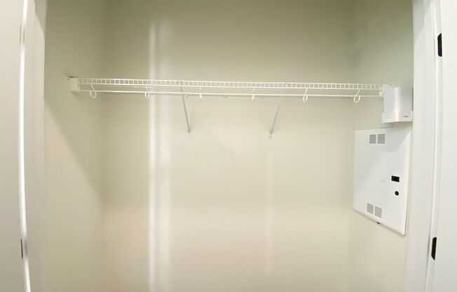 Studio, 1 bath, 553 sqft, $1,831, Unit 128