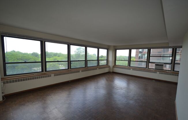 2 beds, 1 bath, 1,200 sqft, $2,800, Unit 418-0605