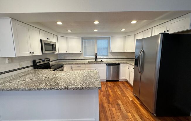 2 beds, 1.5 baths, 1,330 sqft, $2,695, Unit 8125001002