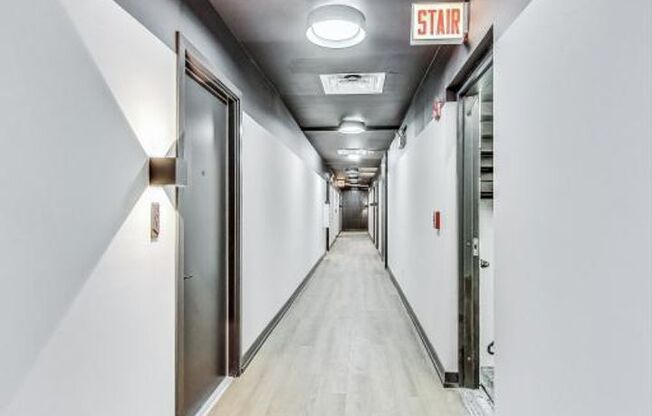 1 bed, 1 bath, 585 sqft, $2,400, Unit 3431-210