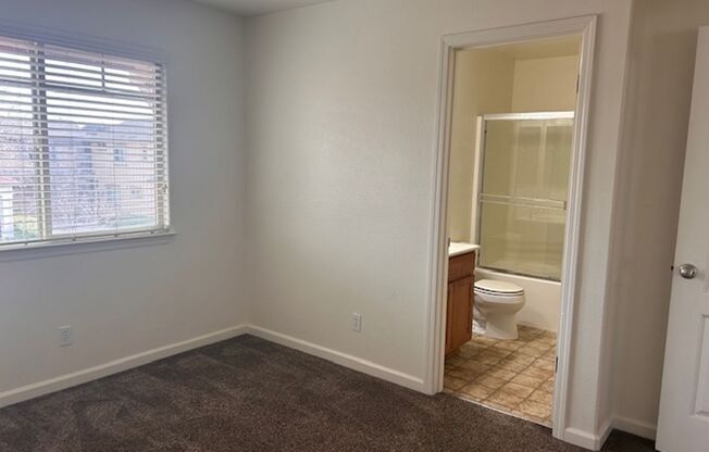 1 bed, 1 bath, $1,995