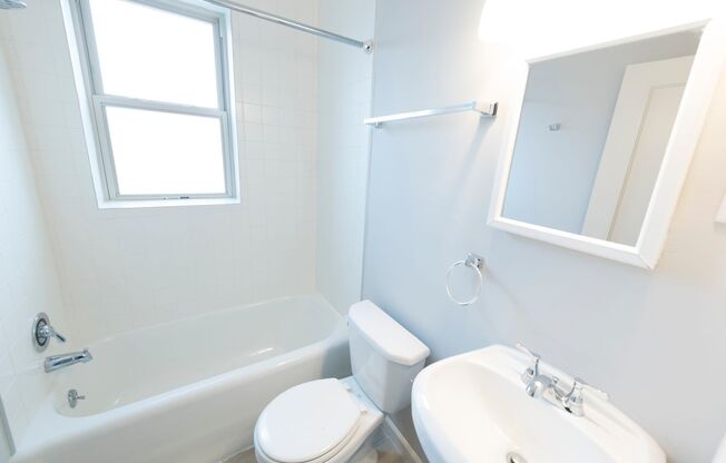 Studio, 1 bath, 345 sqft, $695, Unit 2