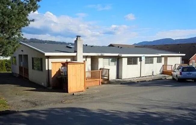 1019 Lenora Court