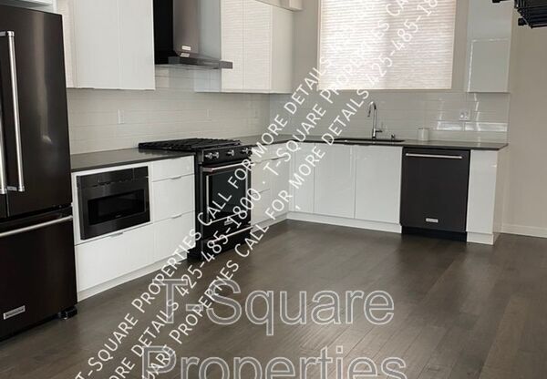 1134 16 AVE
