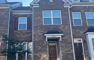 Spacious Townhome for Lease in Waverly! $$Rent Special**