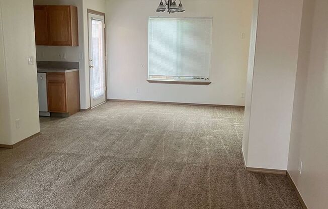 3 beds, 2.5 baths, 1,175 sqft, $2,000, Unit 3502