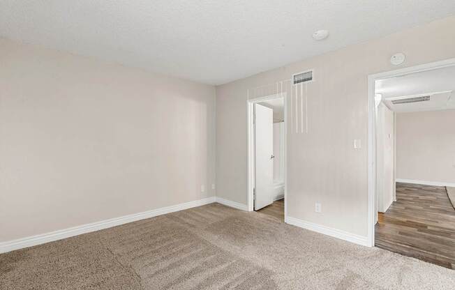 2x2 Bedroom at Villa Toscana Apartments in Phoenix Arizona