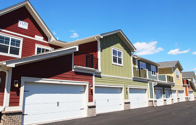 Attached 1 or 2 Car Garages