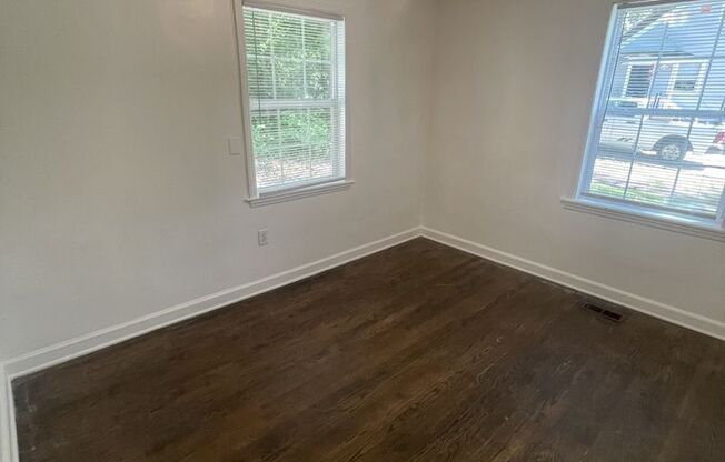 2 bd 1 ba Detached house