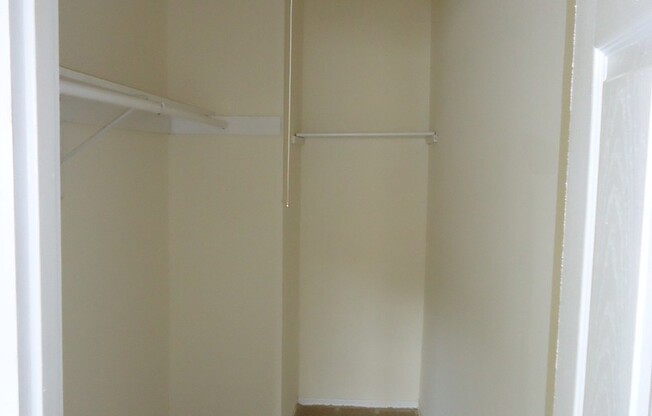 1 bed, 1 bath, 725 sqft, $1,610, Unit 0702
