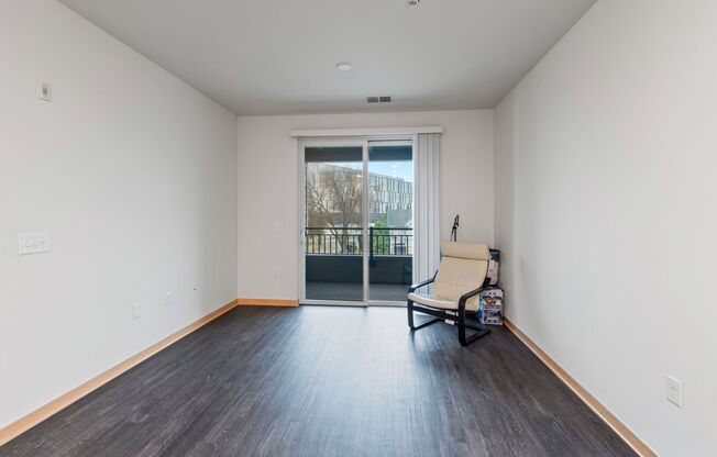 1 bed, 1 bath, 808 sqft, $2,000, Unit Unit 318