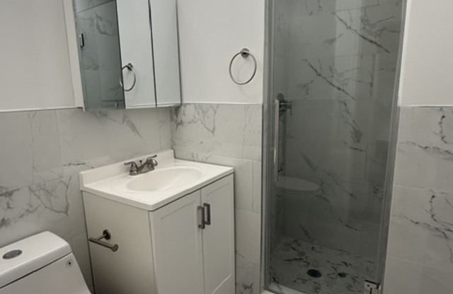 2 beds, 2 baths, 1 sqft, $6,450, Unit 22B