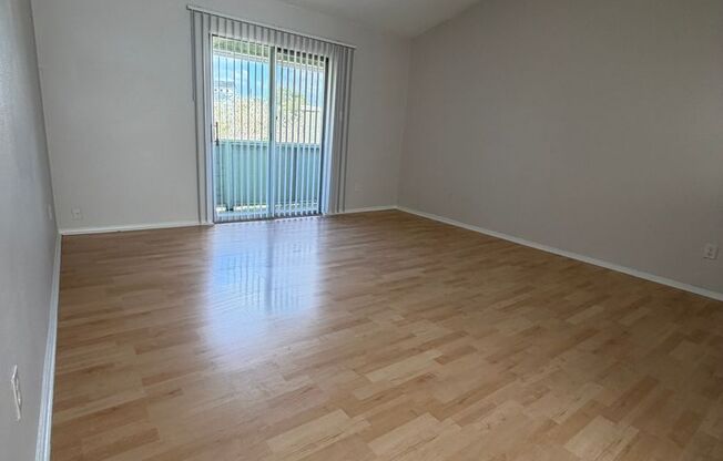 2 beds, 2 baths, 940 sqft, $1,475, Unit OCR-219