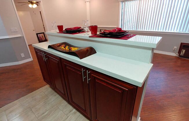 2 beds, 2 baths, 910 sqft, $2,650, Unit 205