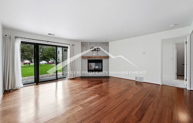 Spacious Condo with Washer/Dryer and Central AC