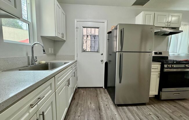 3 beds, 1 bath, $3,995