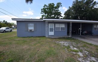 2 Bedroom 1Bath Duplex For Rent at 102 W Lancaster Road Orlando, FL 32809