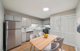 Valley Square Apartments