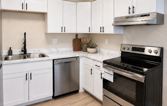 Pond Place Apts