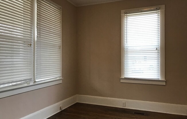 3 beds, 1 bath, $1,400