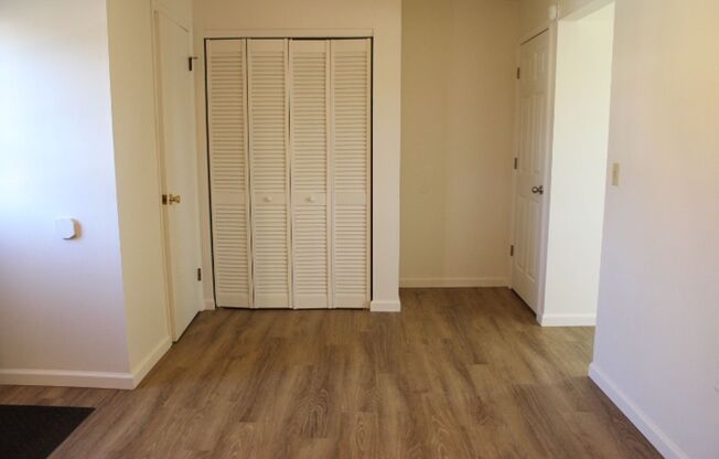 2 beds, 1.5 baths, $900, Unit Apt#3