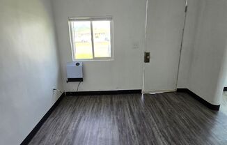 1 bed, 1 bath, 450 sqft, $985, Unit 2