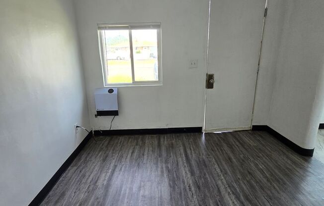 1 bed, 1 bath, 450 sqft, $985, Unit 2