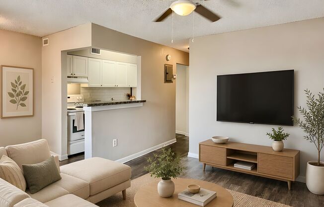 1 bed, 1 bath, 600 sqft, $1,049