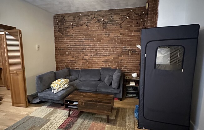 1 bed, 1 bath, 750 sqft, $3,000, Unit 3R