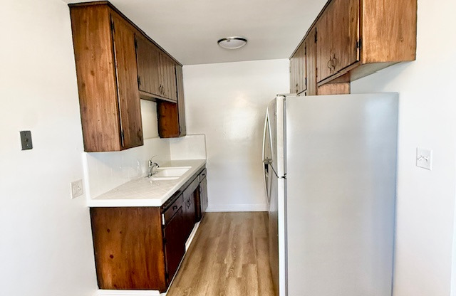 4822 4826 CYPRESS AT