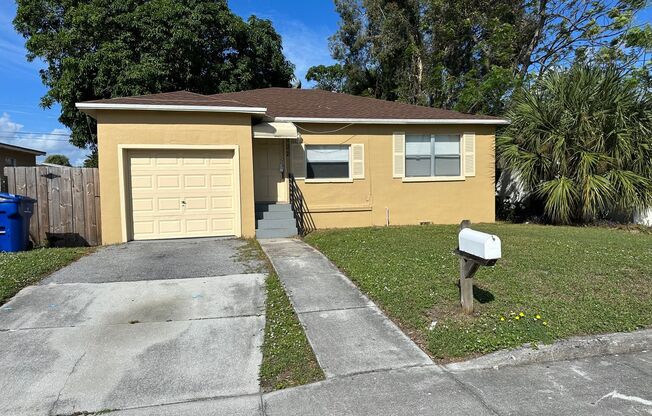 4/2 Home for Rent- Riviera Beach