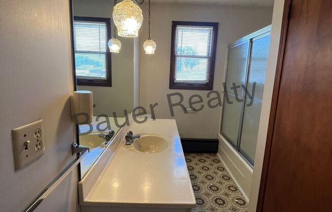 2 beds, 1 bath, 960 sqft, $840, Unit 1116