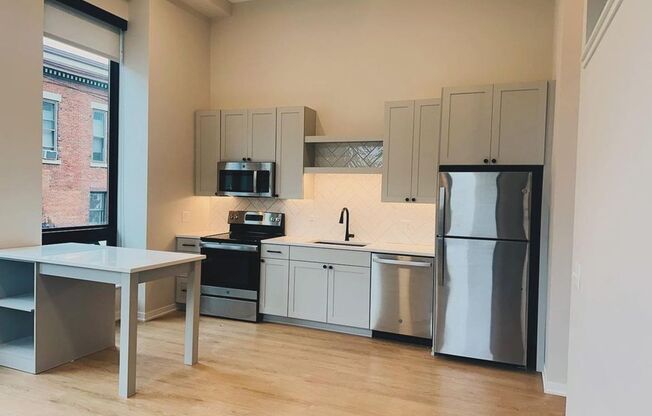 Studio, 1 bath, 539 sqft, $1,775, Unit 312