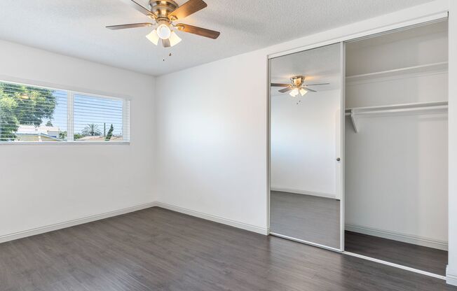2 beds, 1 bath, 733 sqft, $2,195, Unit 07