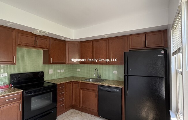 7632 N Milwaukee Ave 3B