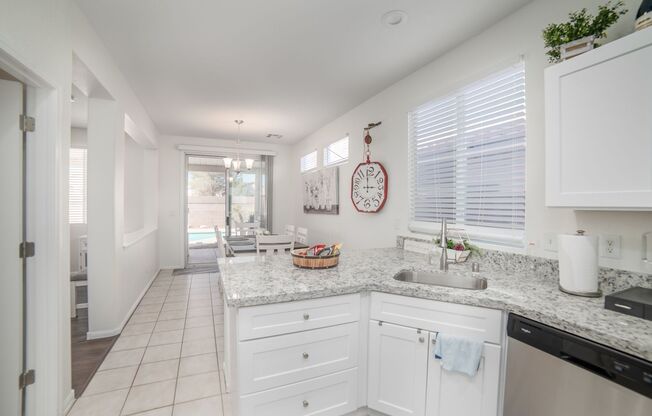 Beautiful home with POOL and spa located near Summerlin