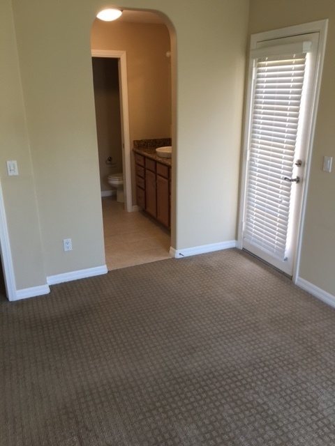 2 beds, 2 baths, $2,650, Unit Unit 284