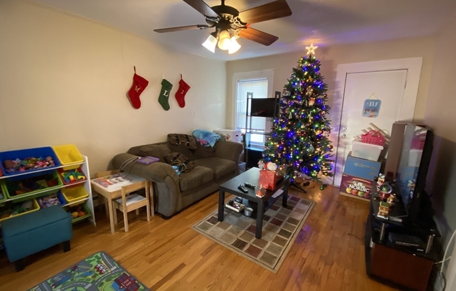 1 bed, 1 bath, $1,800, Unit 2A