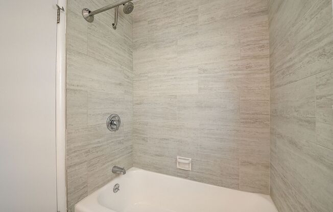1 bed, 1 bath, 695 sqft, $1,598, Unit 19