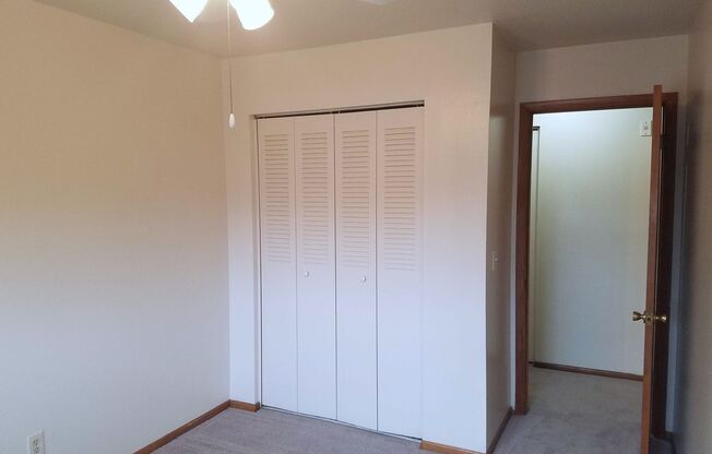 2 beds, 1 bath, $1,440, Unit 12