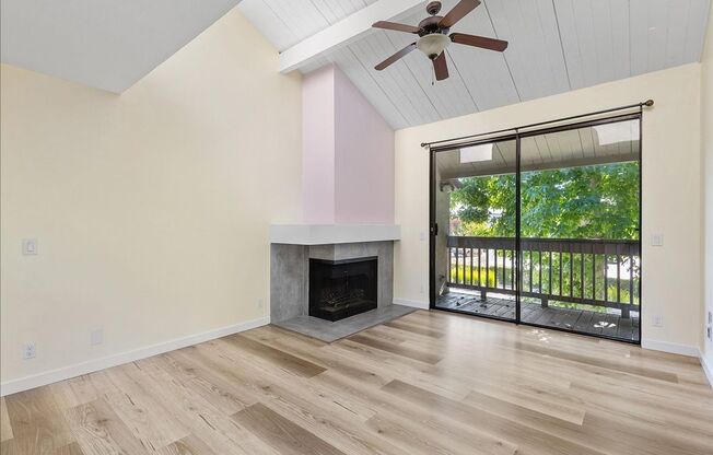 2101 Shoreline Drive #264 - 2 bedroom | 1.5 bathroom | Condo