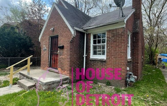 3 beds, 1 bath, $1,235