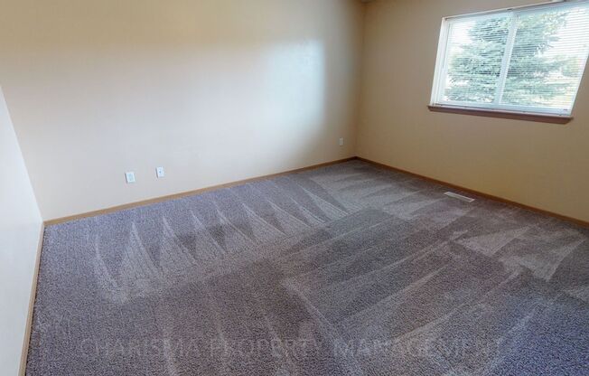 2 beds, 1 bath, 898 sqft, $1,025, Unit 7003 W. 56th Street #8