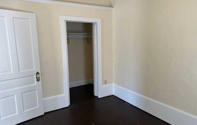 1 bed, 1 bath, 600 sqft, $1,350, Unit 4