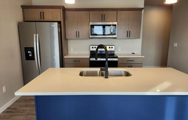 1 bed, 1 bath, 798 sqft, $1,325, Unit 202